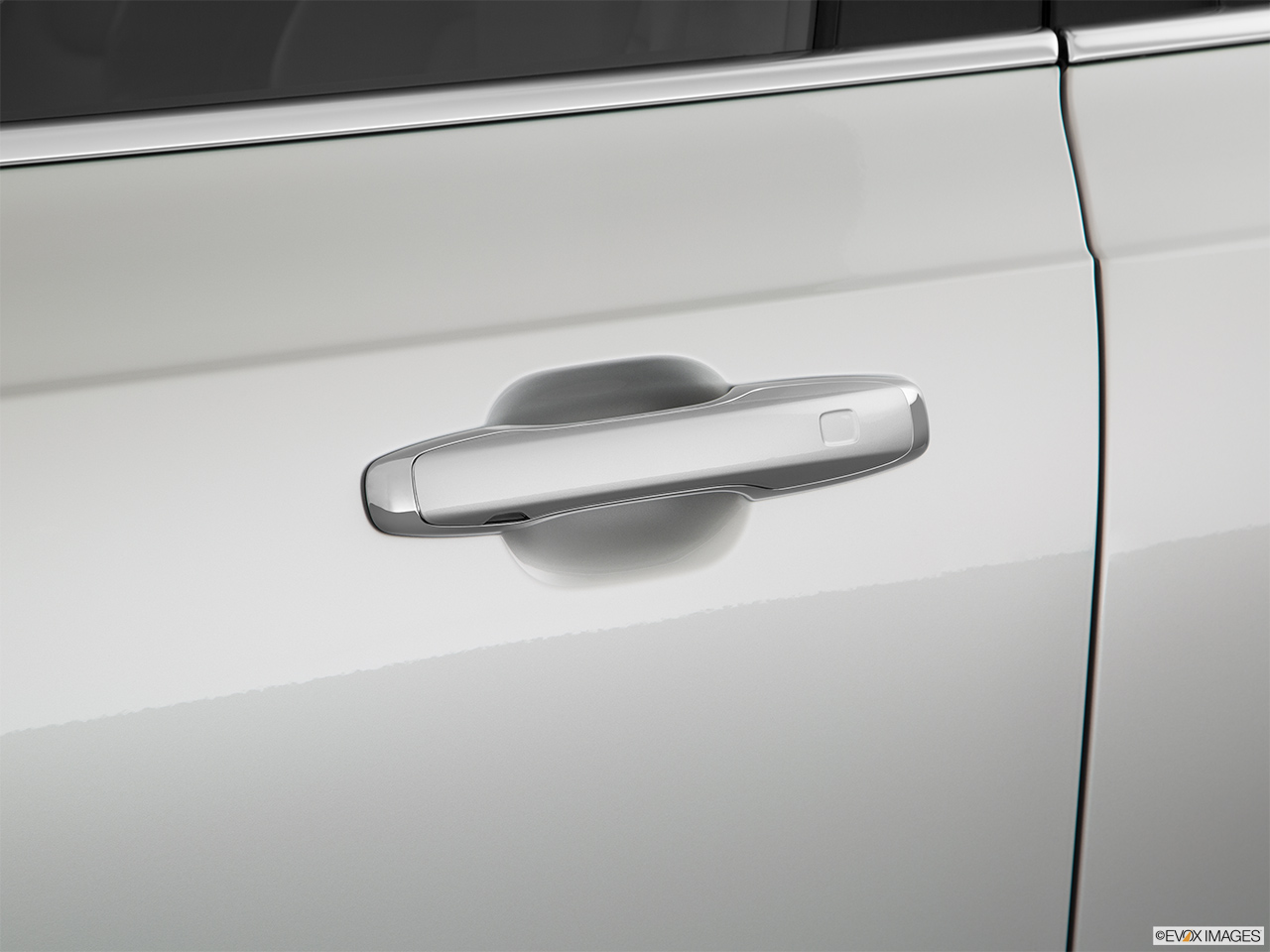2019 Volvo XC90  T6 Momentum Drivers Side Door handle. 