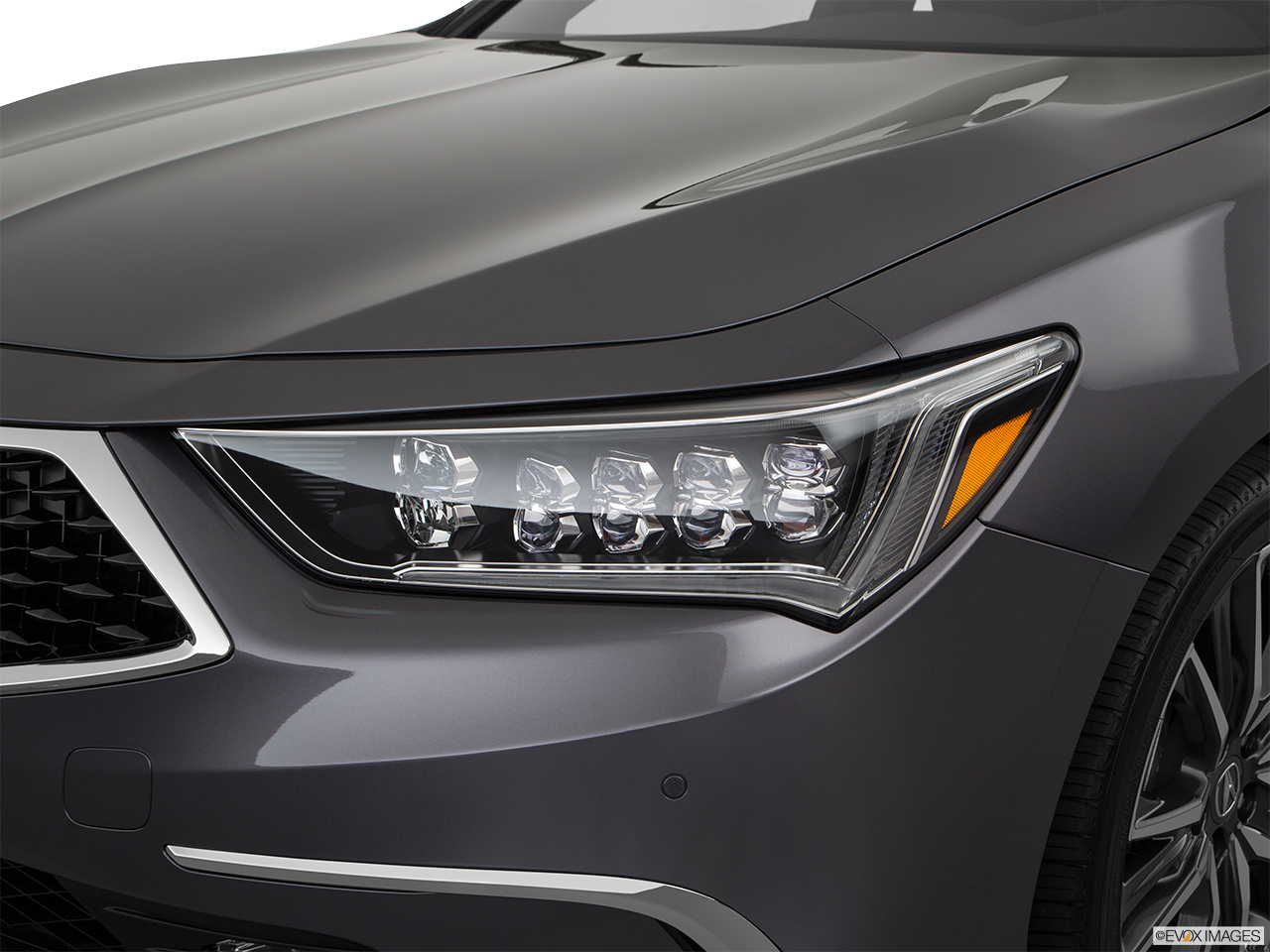 2020 Acura RLX Sport Hybrid SH-AWD Drivers Side Headlight. 