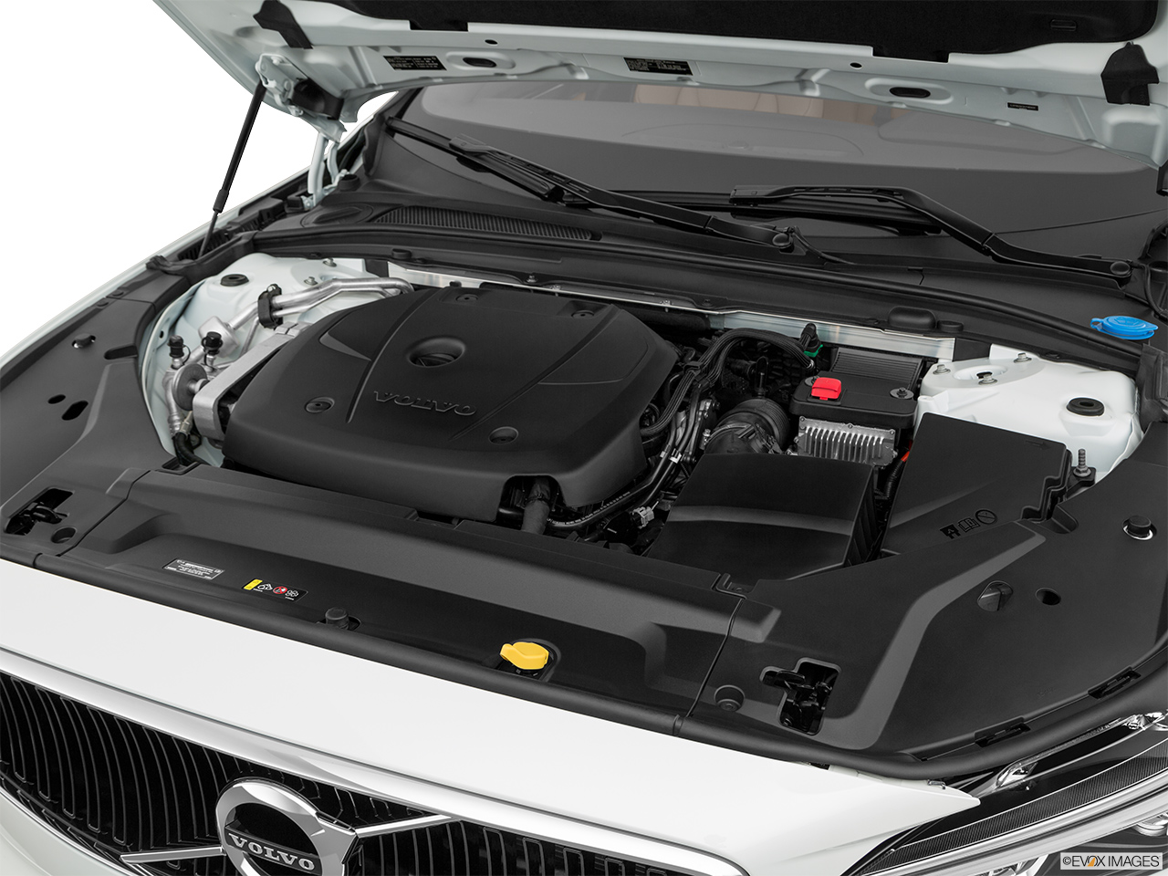 2019 Volvo S90 T5 Momentum Engine. 