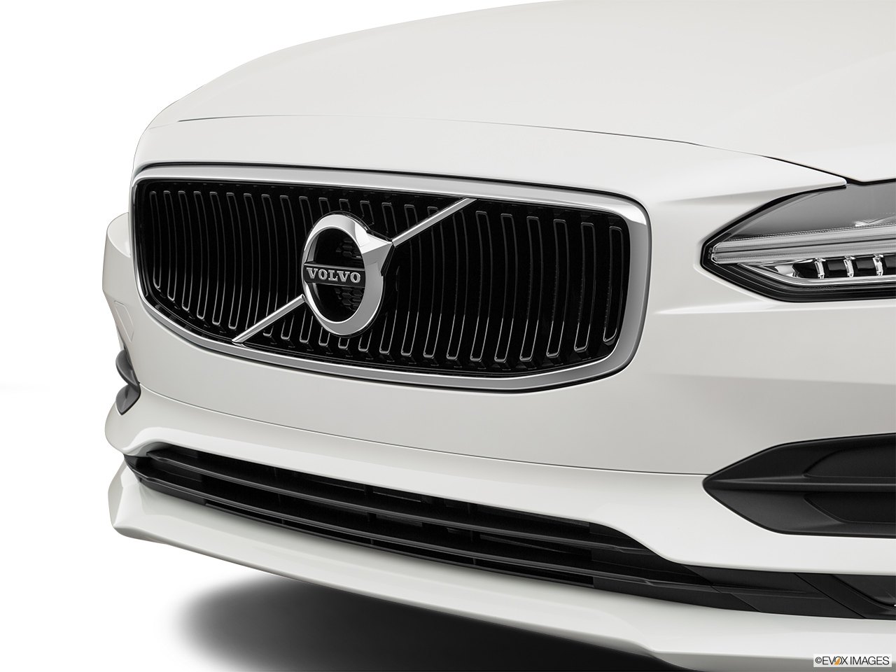 2019 Volvo S90 T5 Momentum Close up of Grill. 