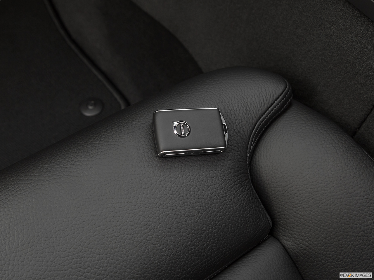 2020 Volvo S60 T5 Inscription Key fob on driver's seat. 