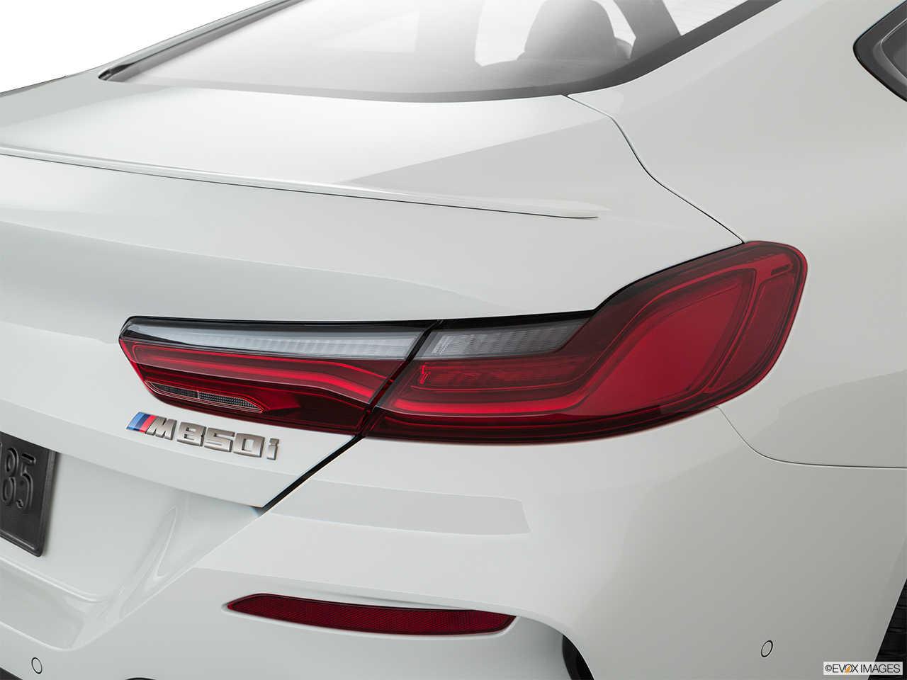2019 BMW 8-series M850i xDrive Passenger Side Taillight. 