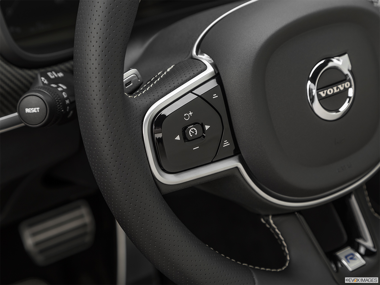 2019 Volvo V90 T5 R-Design Steering Wheel Controls (Left Side) 