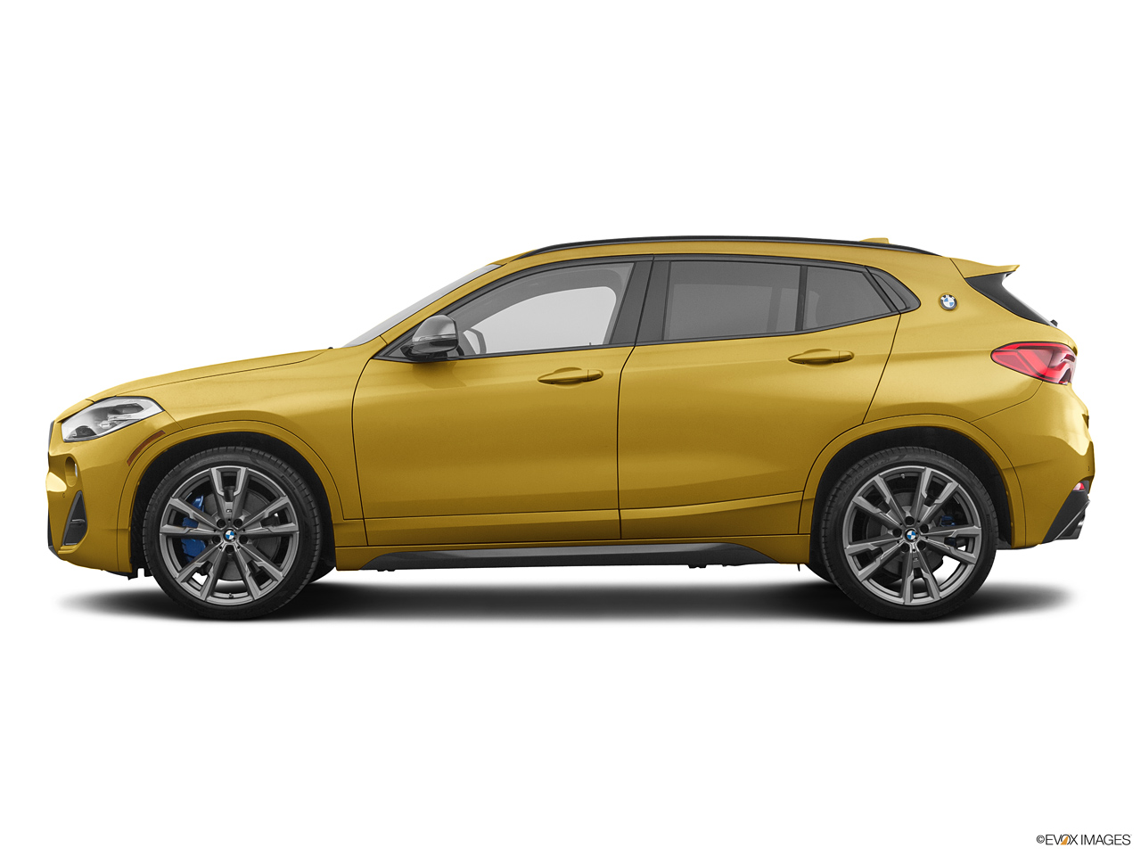 2024 BMW X2   Side