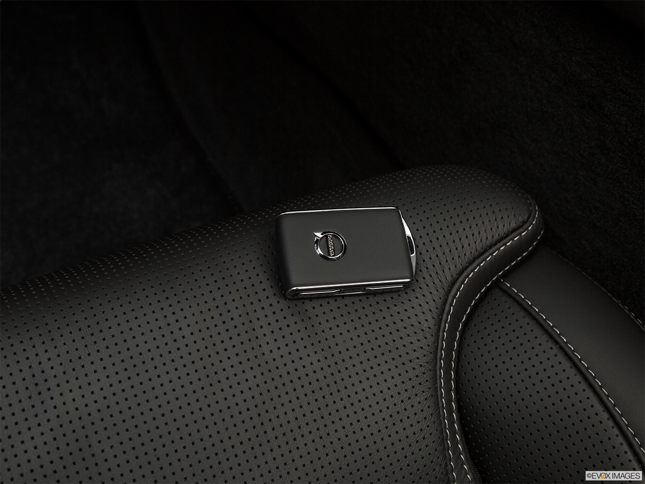 2020 Volvo S90 T6 Inscription Key fob on driver's seat. 