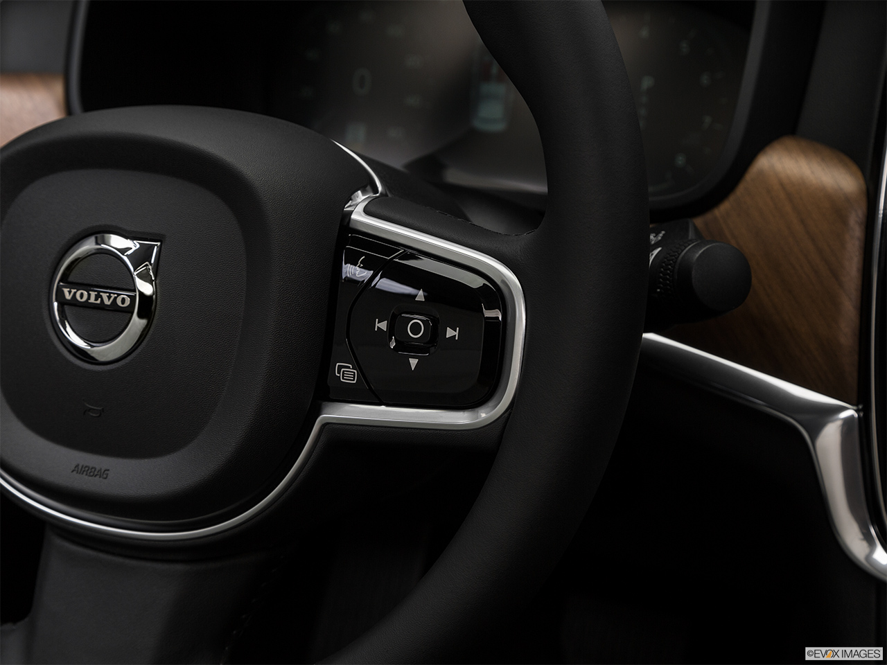 2020 Volvo S90 T6 Inscription Steering Wheel Controls (Right Side) 