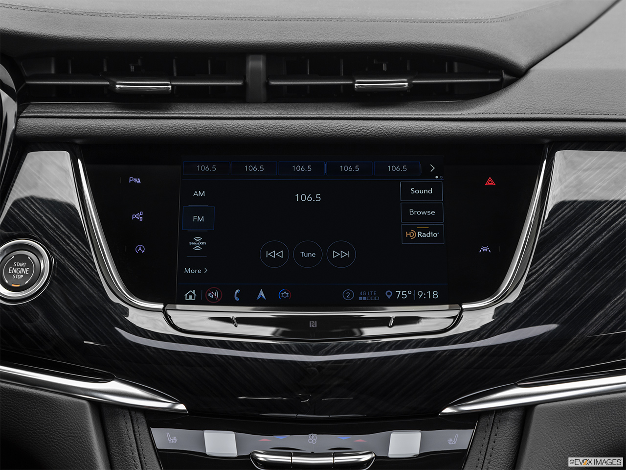 2020 Cadillac XT6 Premium Luxury Closeup of radio head unit 