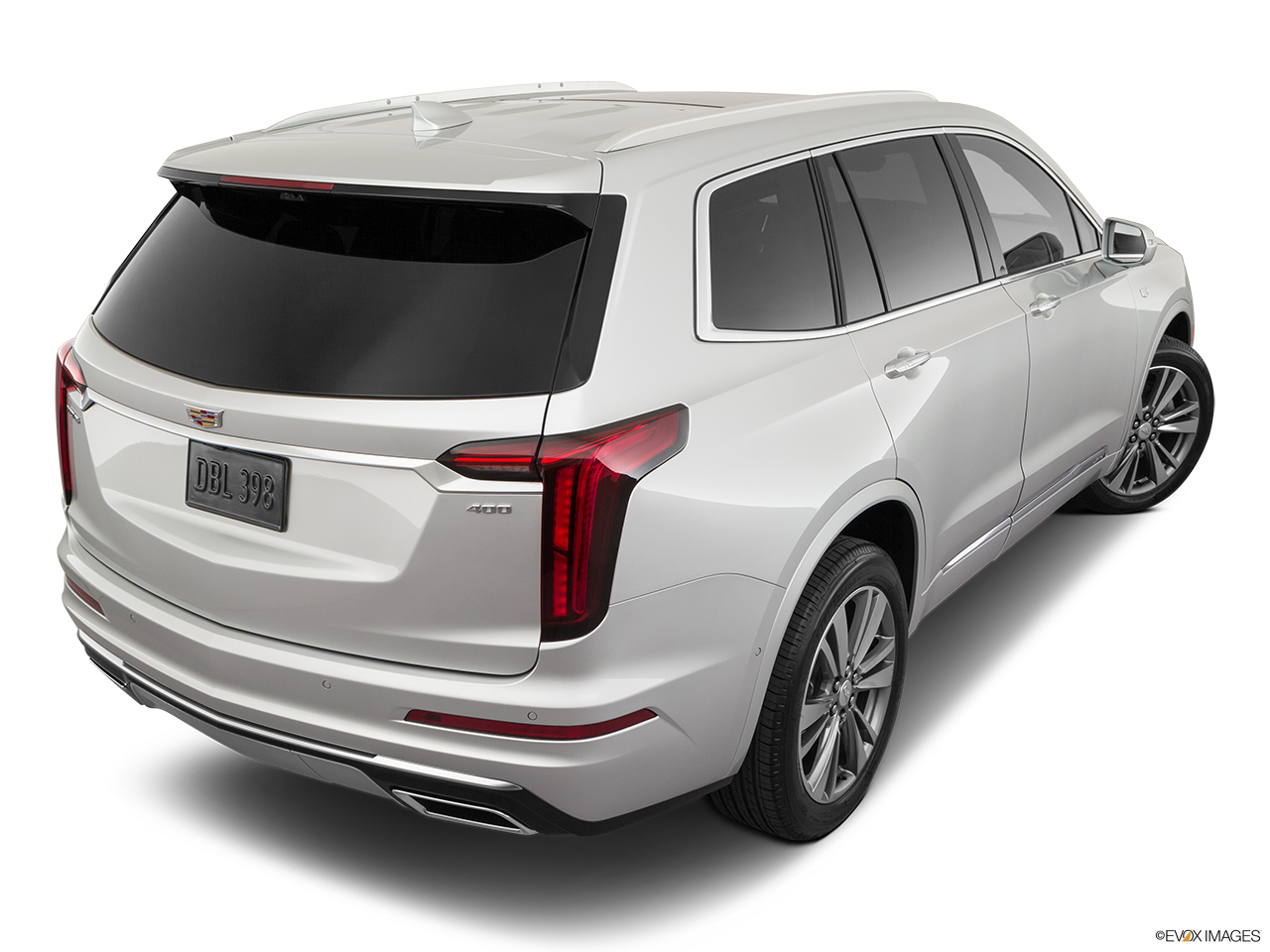 2020 Cadillac XT6 Premium Luxury Rear 3/4 angle view. 