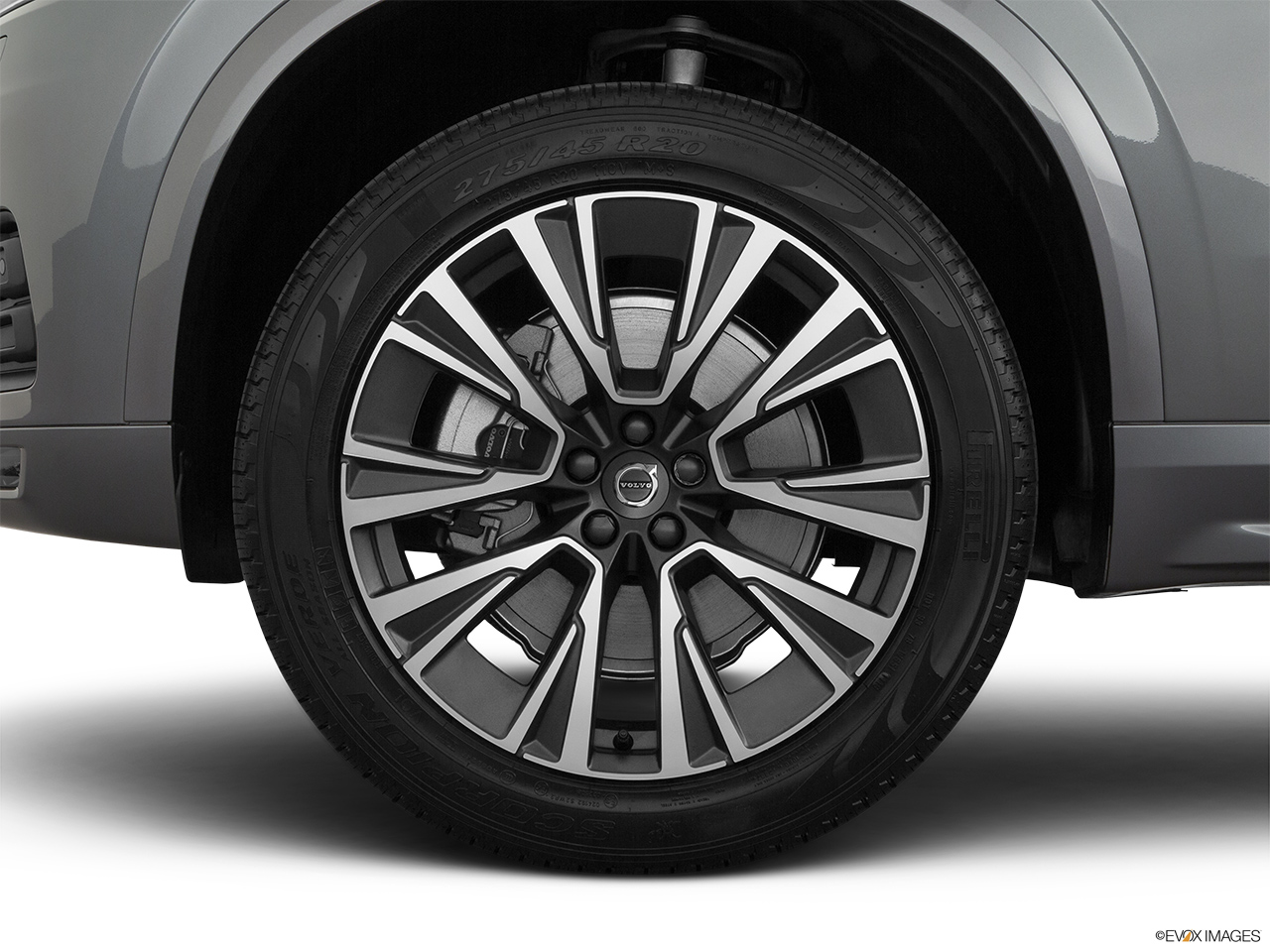 2020 Volvo XC90 T5 Momentum Front Drivers side wheel at profile. 