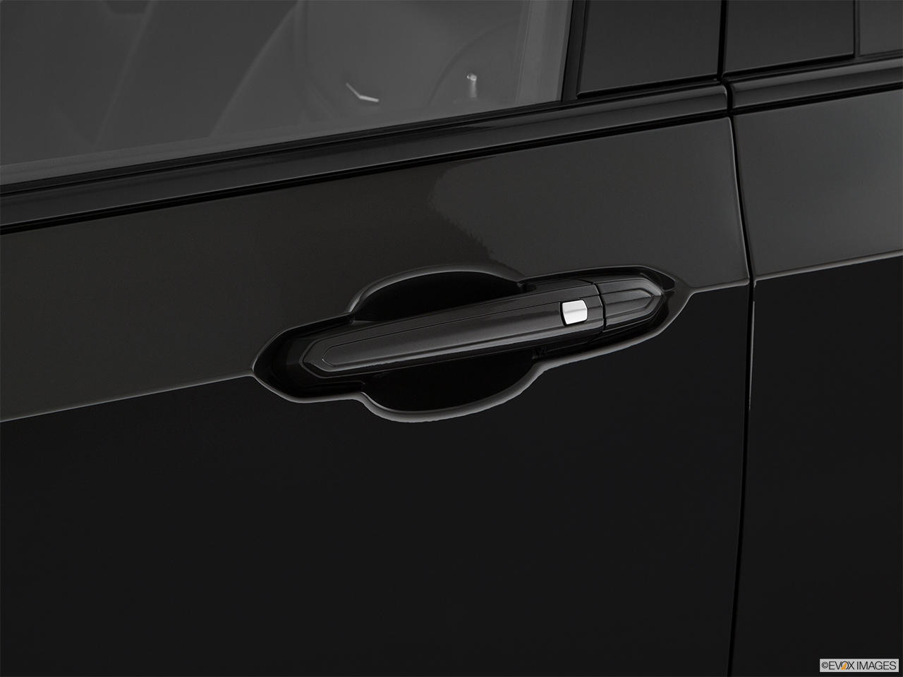 2020 Cadillac XT6 Sport Drivers Side Door handle. 