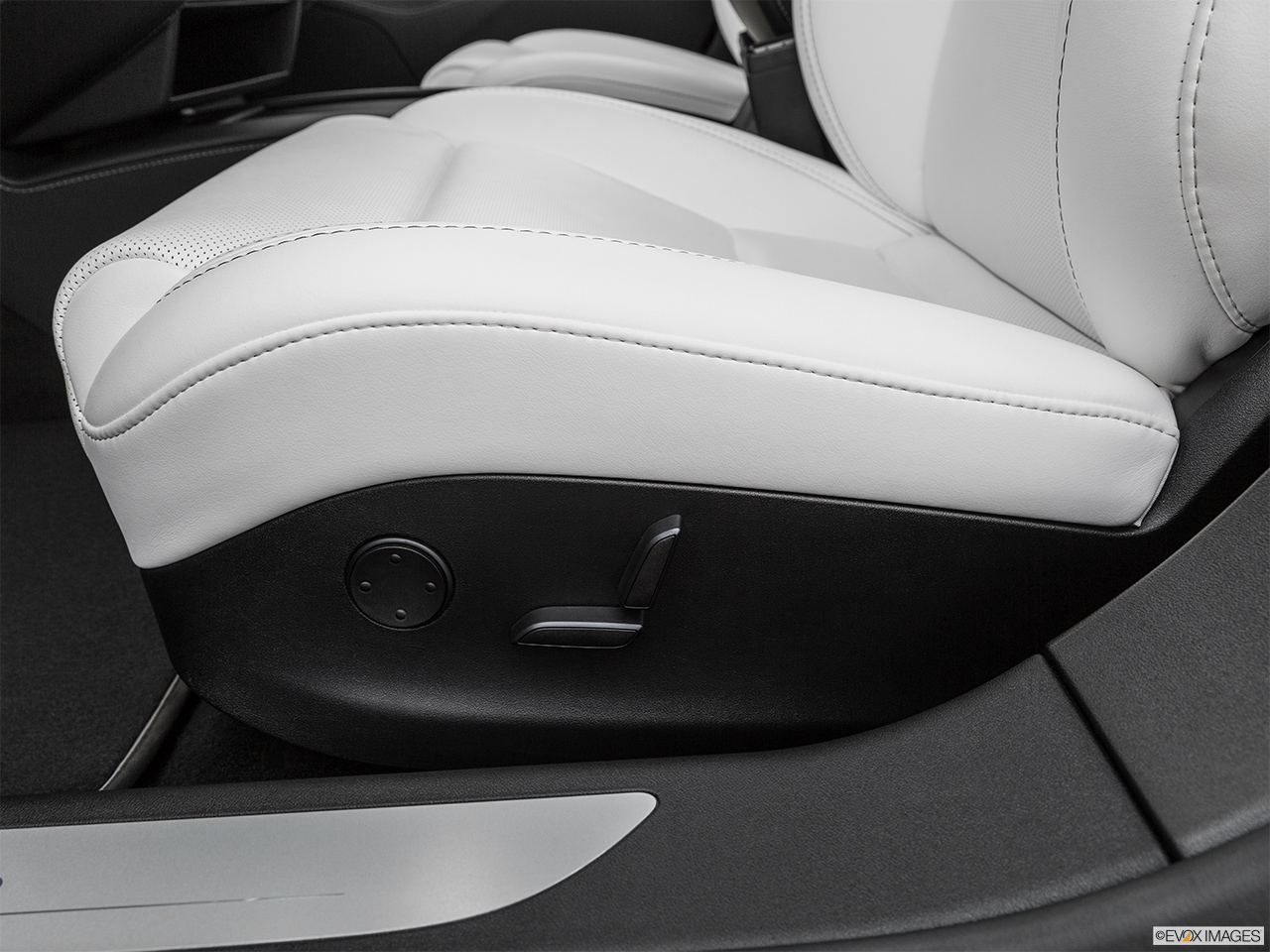 2019 Tesla Model S P100D Seat Adjustment Controllers. 