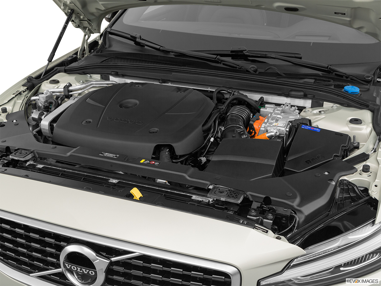 2020 Volvo S60 T8 R-Design eAWD Plug-in Hybrid Engine. 