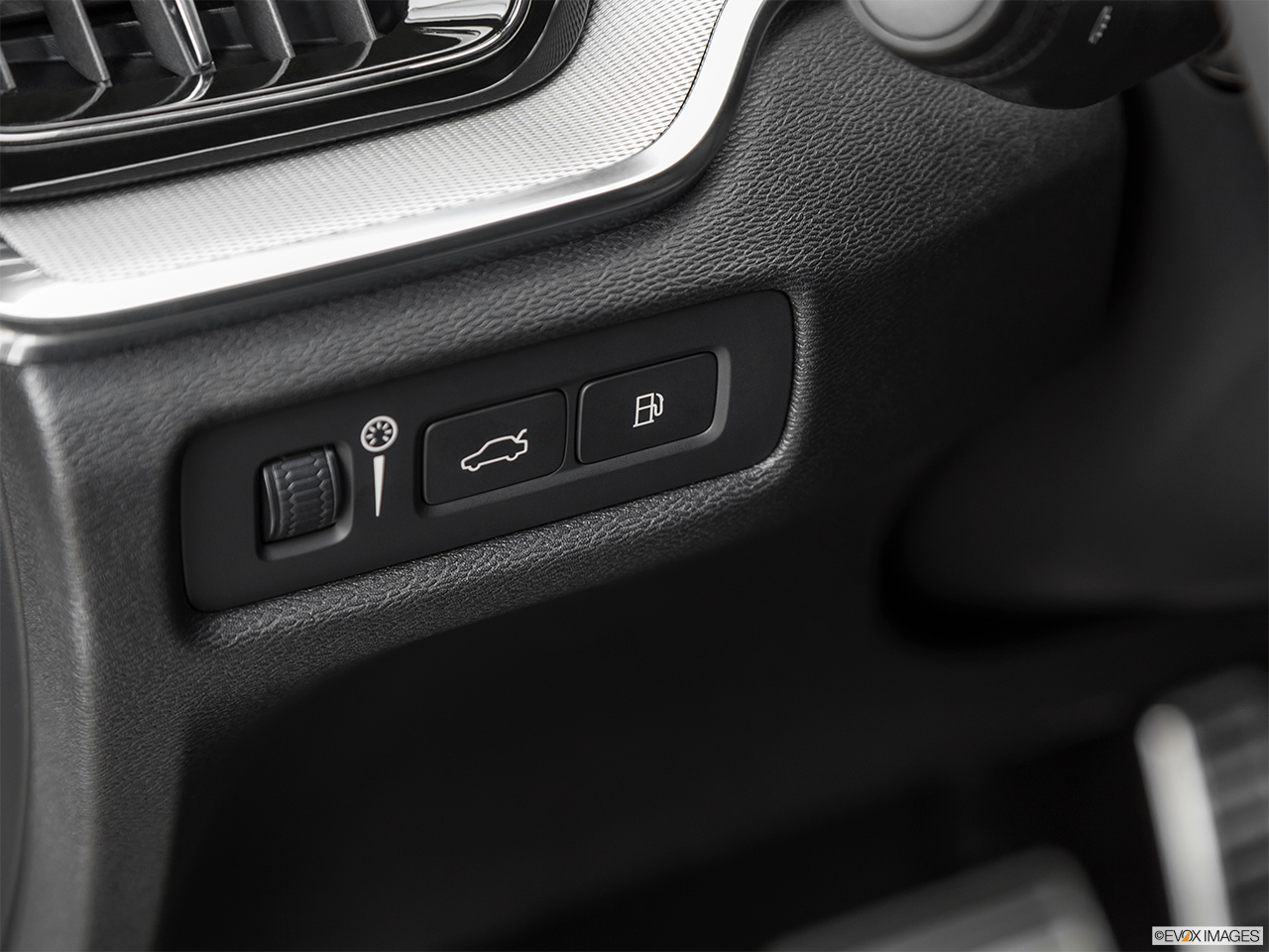 2020 Volvo S60 T8 R-Design eAWD Plug-in Hybrid Gas cap release. 
