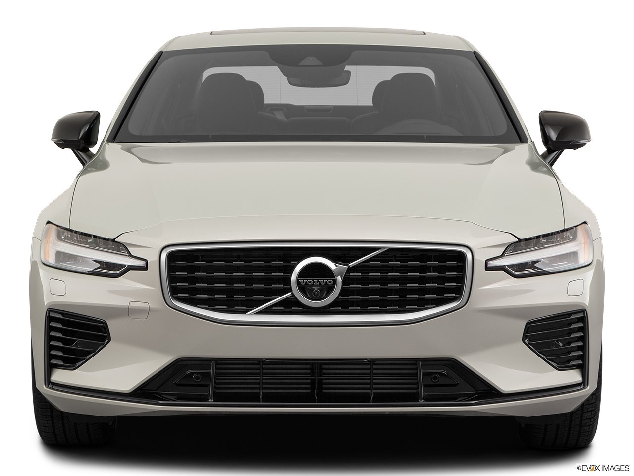 2020 Volvo S60 T8 R-Design eAWD Plug-in Hybrid Low/wide front. 