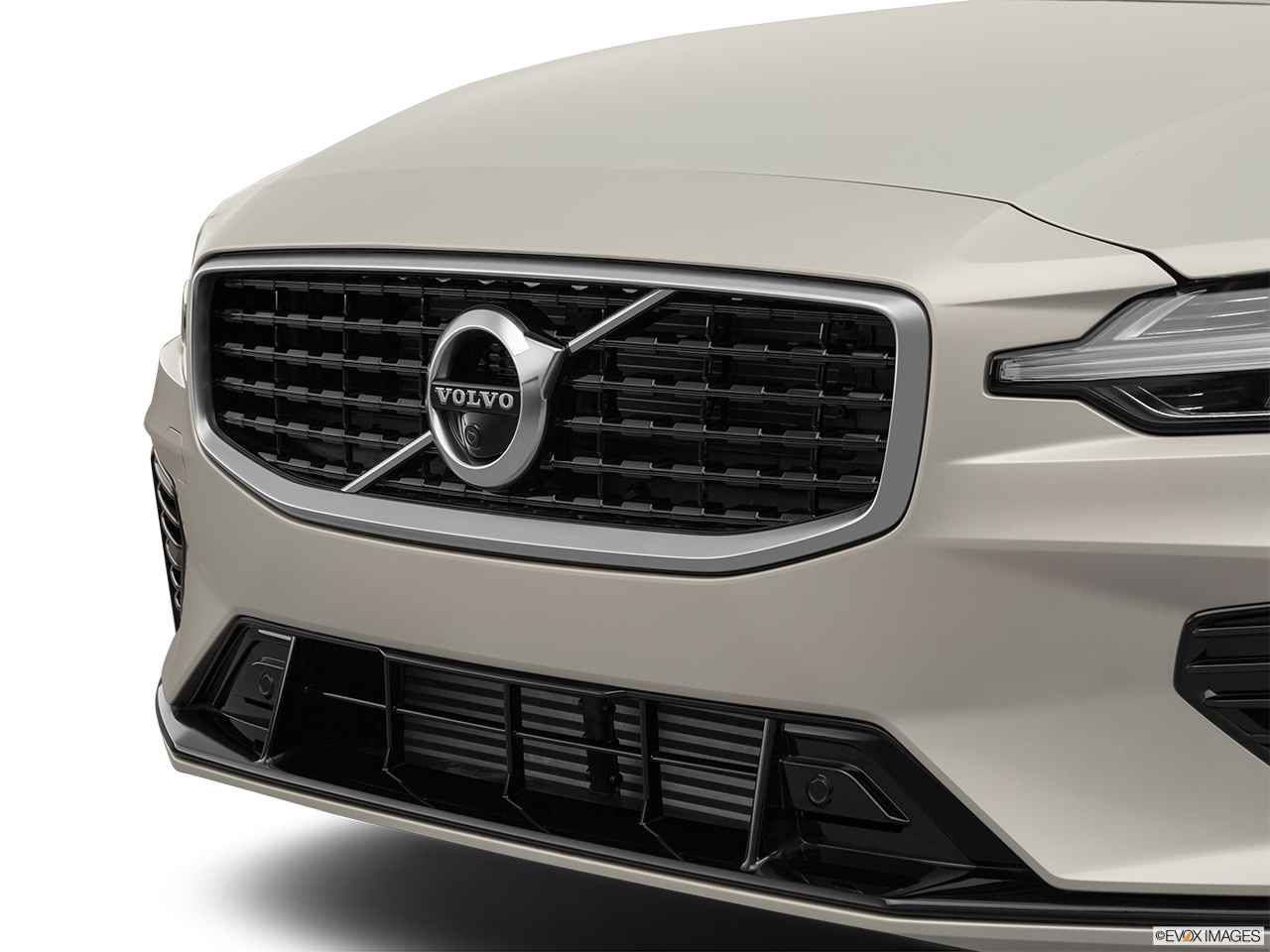 2020 Volvo S60 T8 R-Design eAWD Plug-in Hybrid Close up of Grill. 