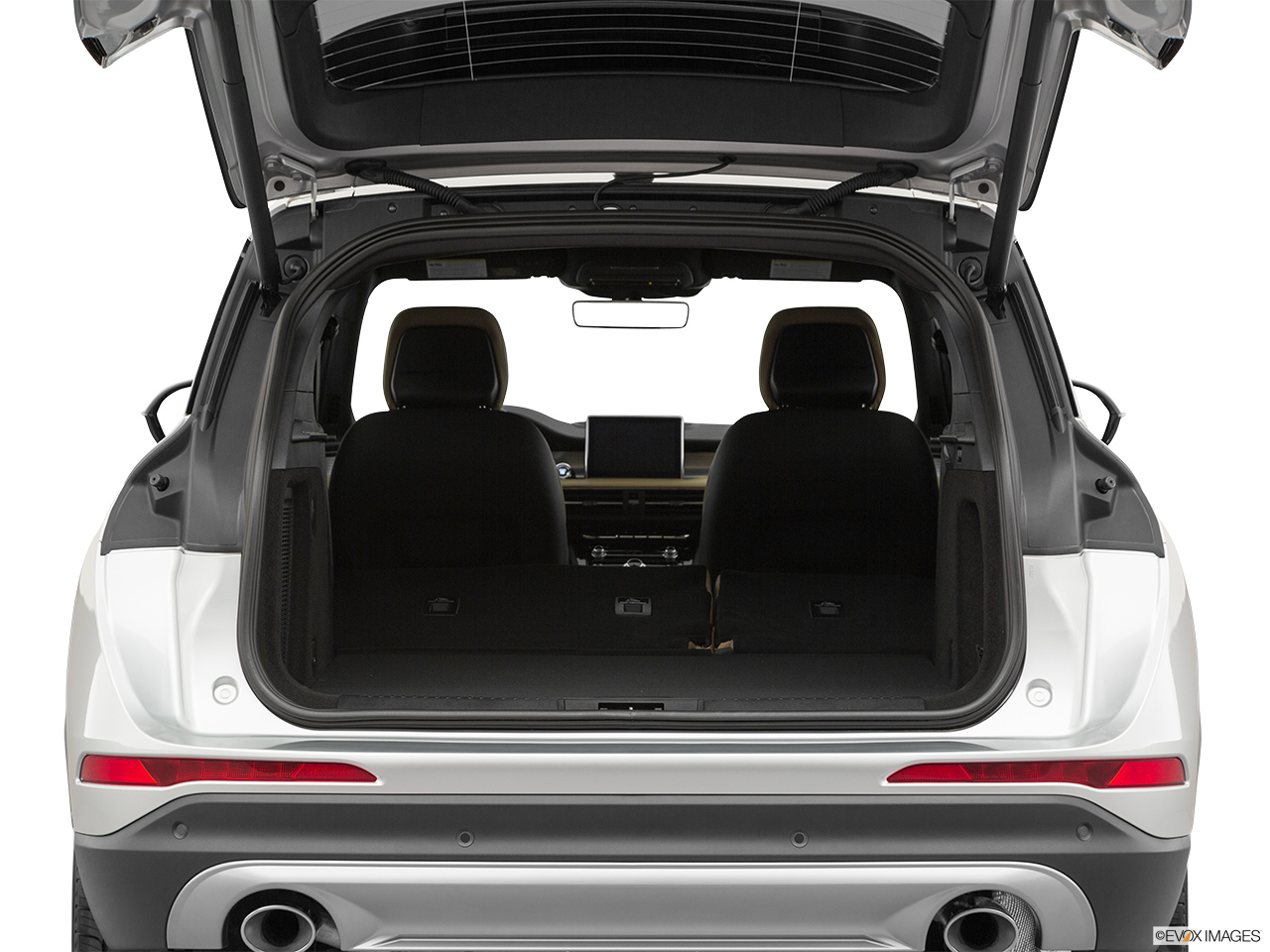 2020 Lincoln Corsair Reserve Hatchback & SUV rear angle. 