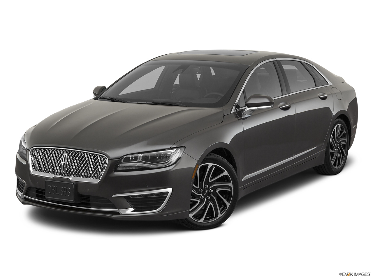 2020 Lincoln MKZ Reserve Front angle view. 