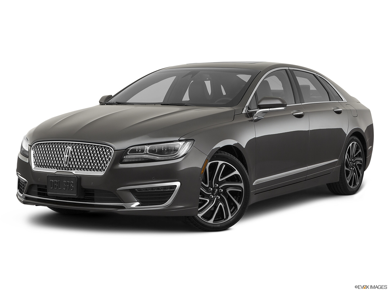 2020 Lincoln MKZ Reserve Front angle medium view. 