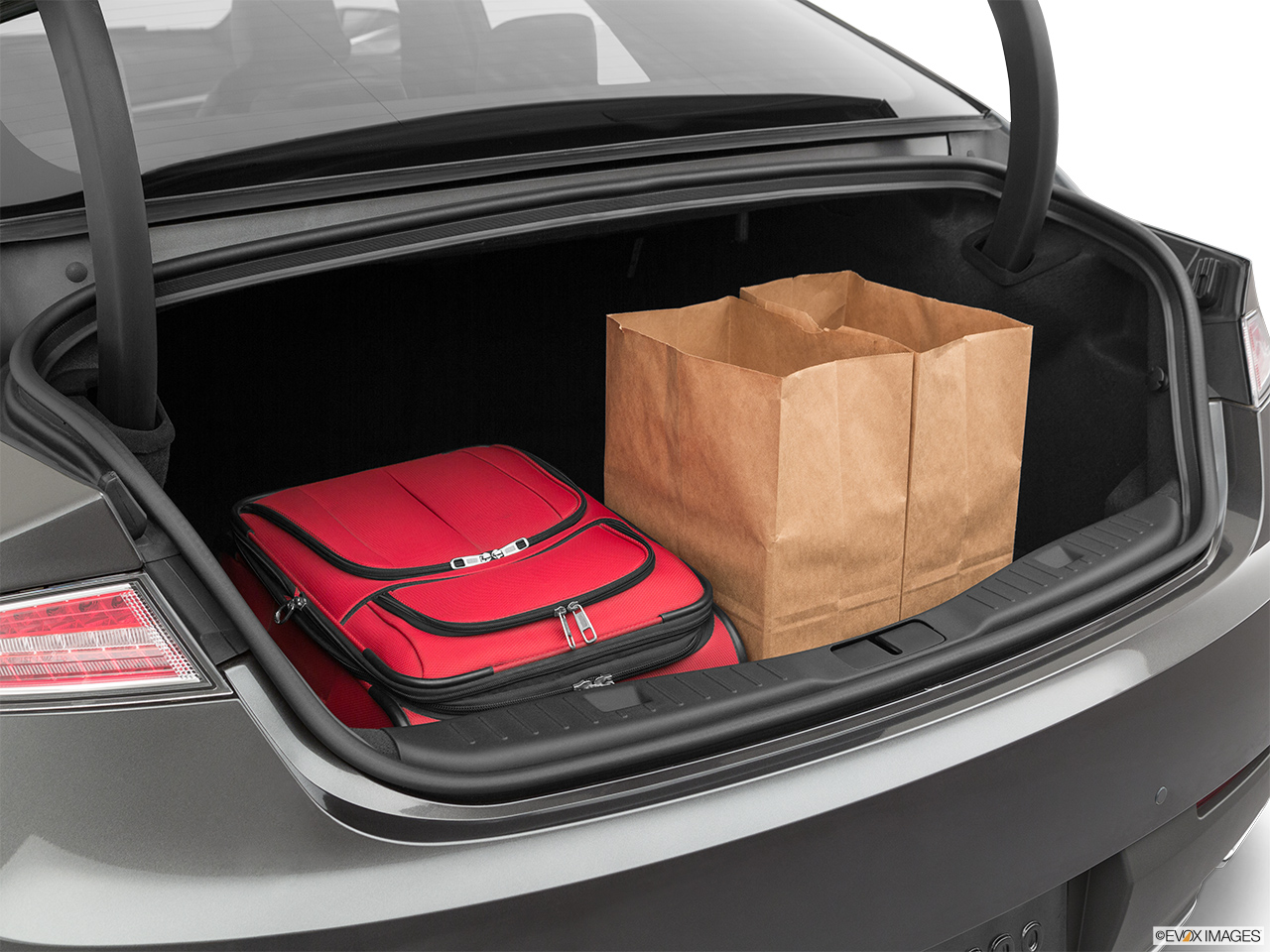 2020 Lincoln MKZ Reserve Trunk props. 