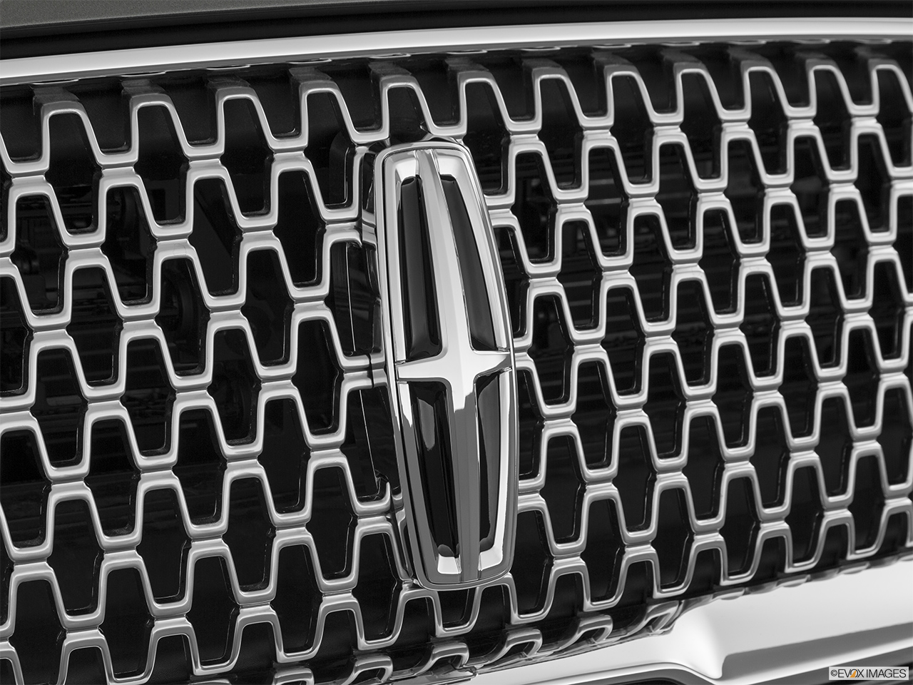 2020 Lincoln MKZ Reserve Rear manufacture badge/emblem 
