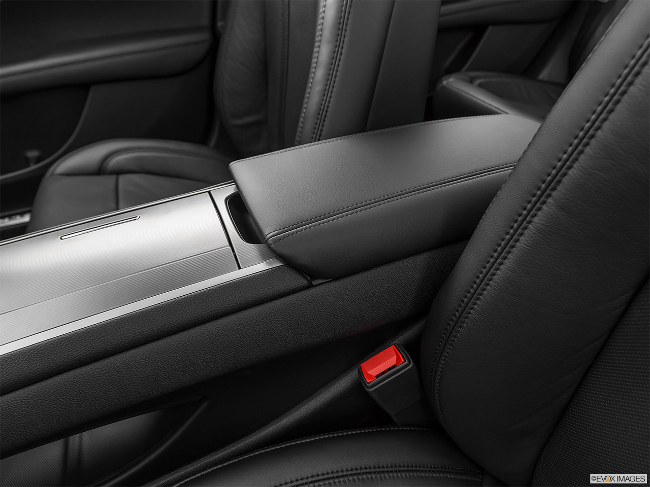 2020 Lincoln MKZ Reserve Front center console with closed lid, from driver's side looking down 