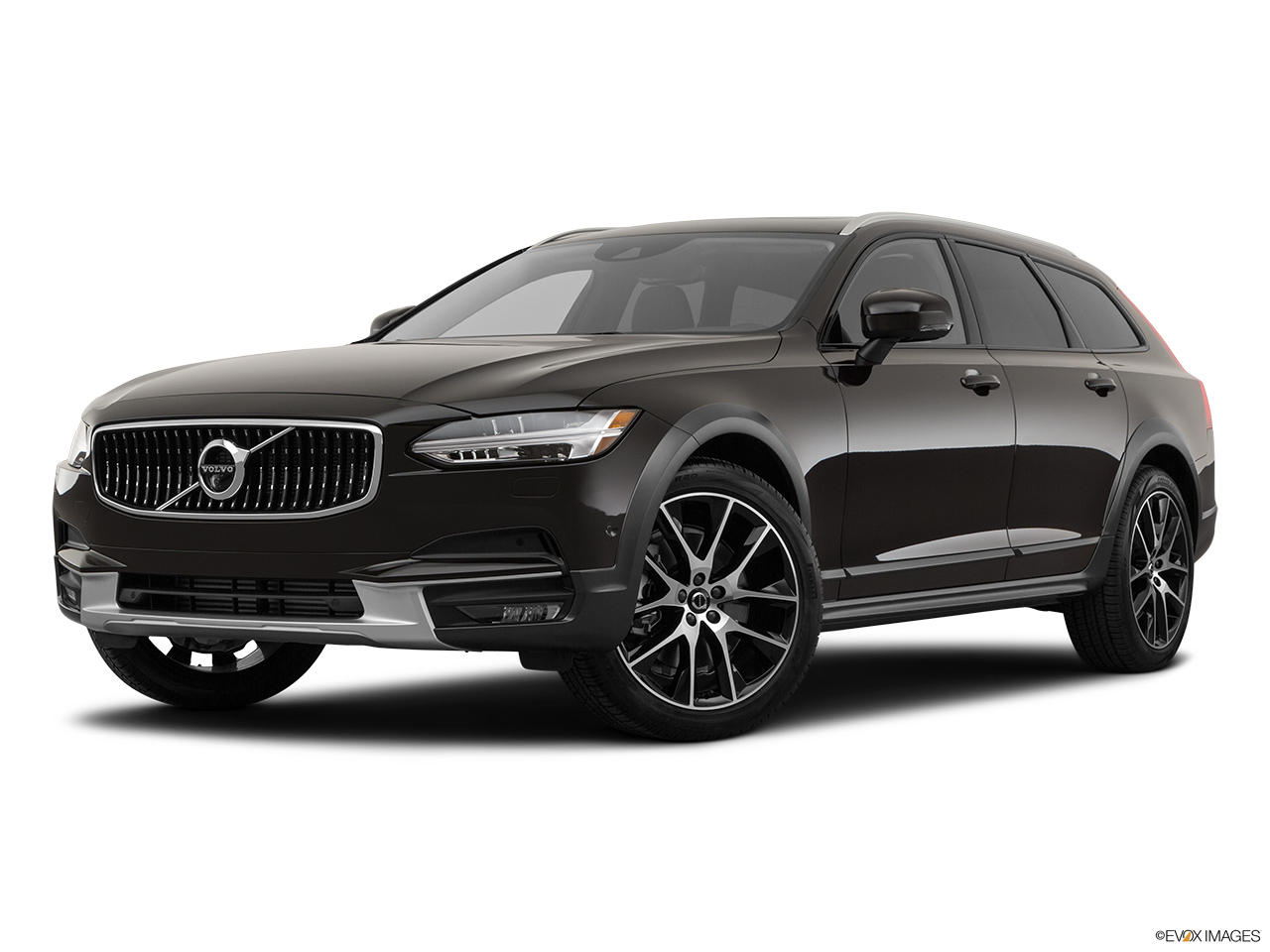 2020 Volvo V90 Cross Country T6 AWD Front angle medium view. 