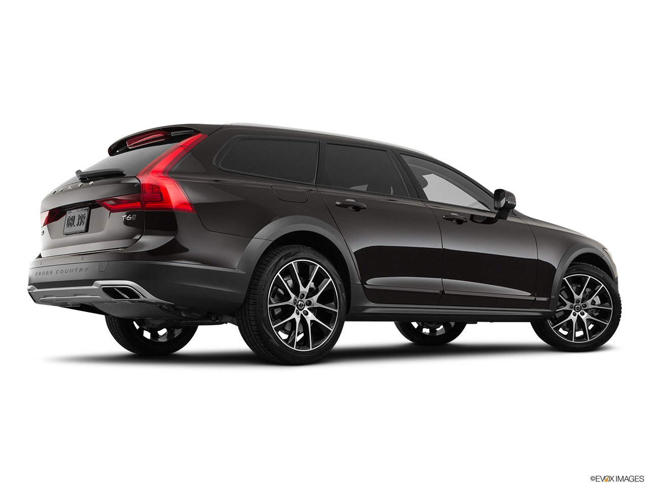 2020 Volvo V90 Cross Country T6 AWD Low/wide rear 5/8. 