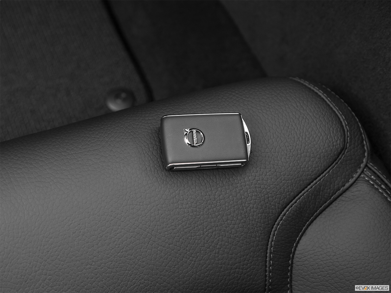 2020 Volvo V90 Cross Country T6 AWD Key fob on driver's seat. 
