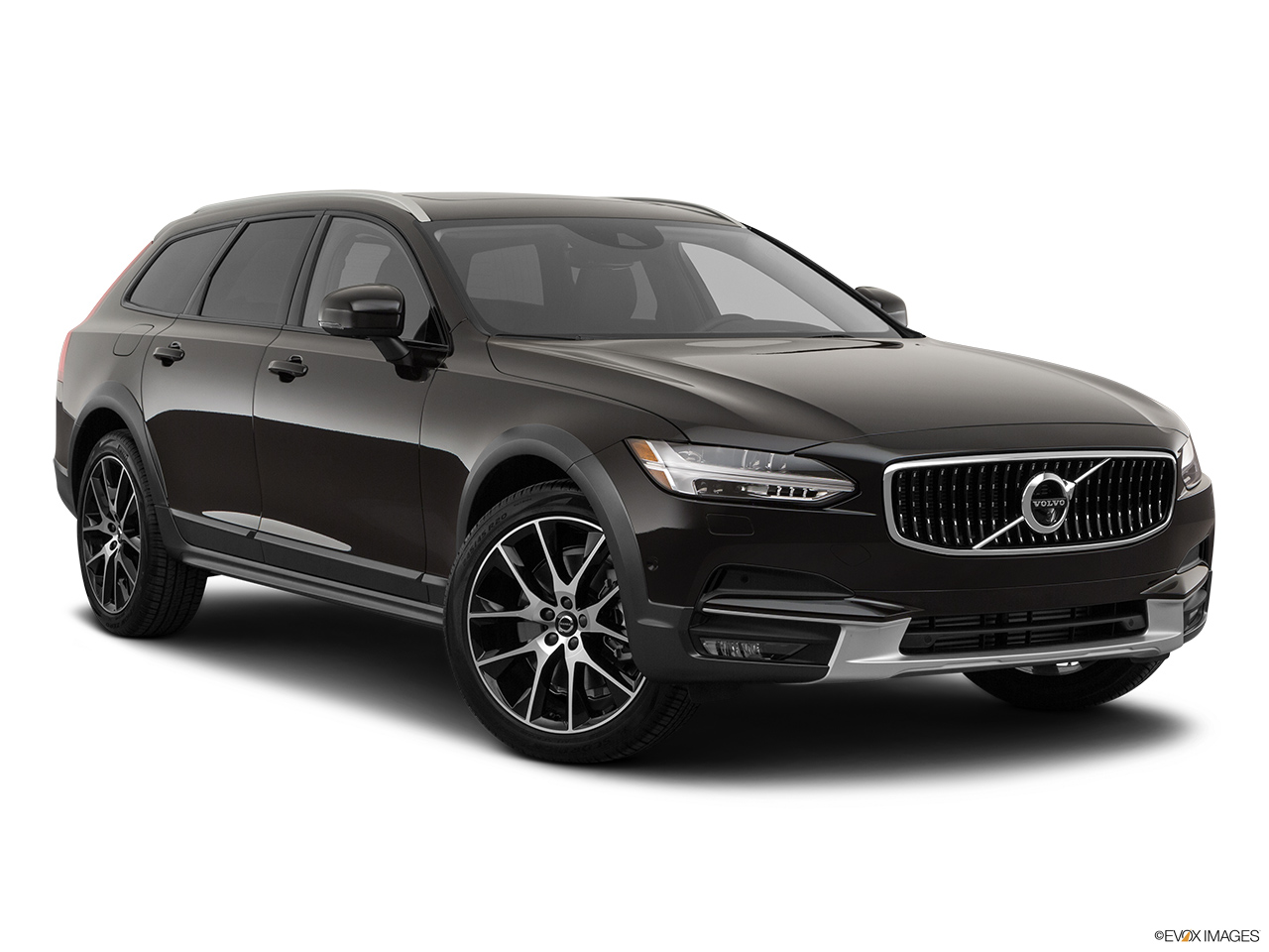 2020 Volvo V90 Cross Country T6 AWD Front passenger 3/4 w/ wheels turned. 