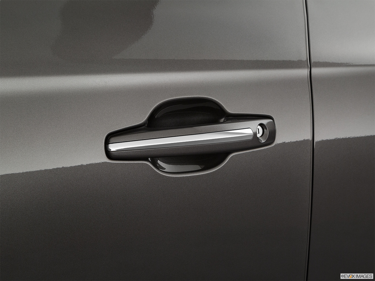 2020 Lincoln Nautilus Reserve Drivers Side Door handle. 