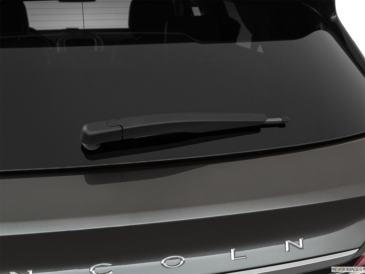 2020 Lincoln Nautilus Reserve Rear window wiper 