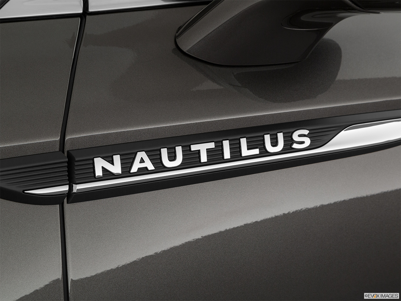 2020 Lincoln Nautilus Reserve Rear model badge/emblem 