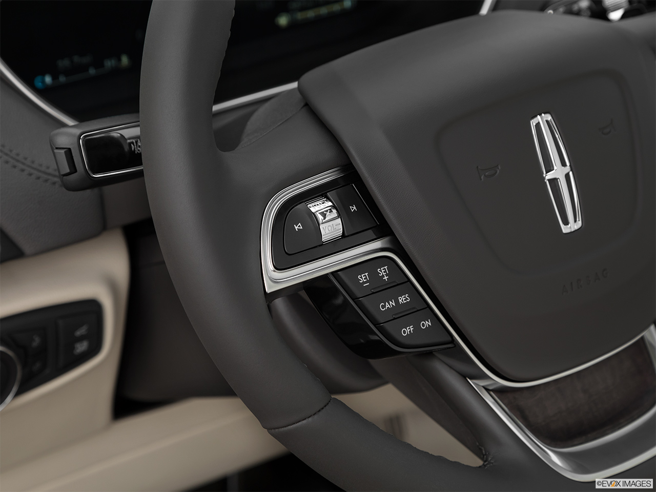 2020 Lincoln Nautilus Reserve Steering Wheel Controls (Left Side) 