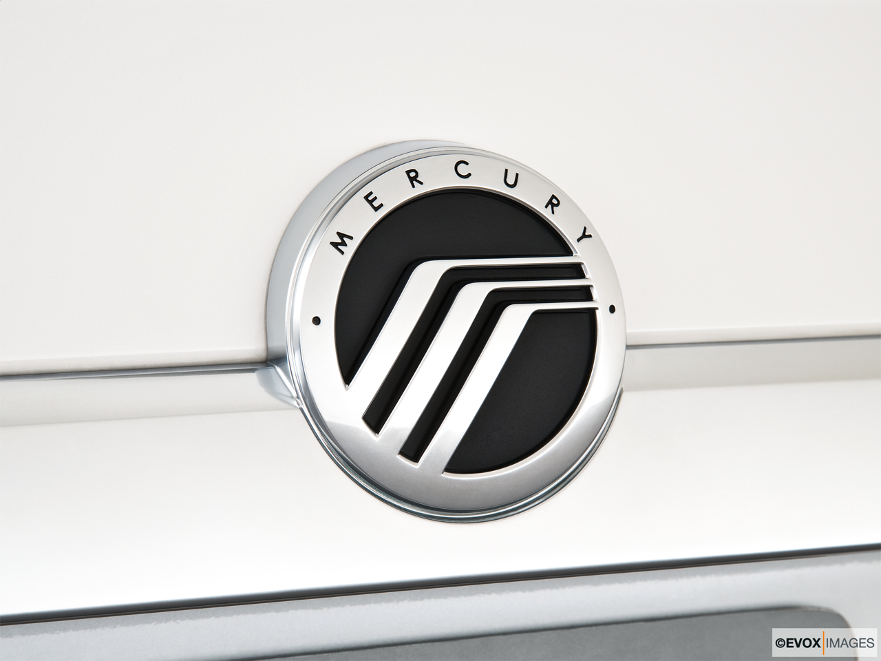 2010 Mercury Mountaineer Premier Rear manufacture badge/emblem 