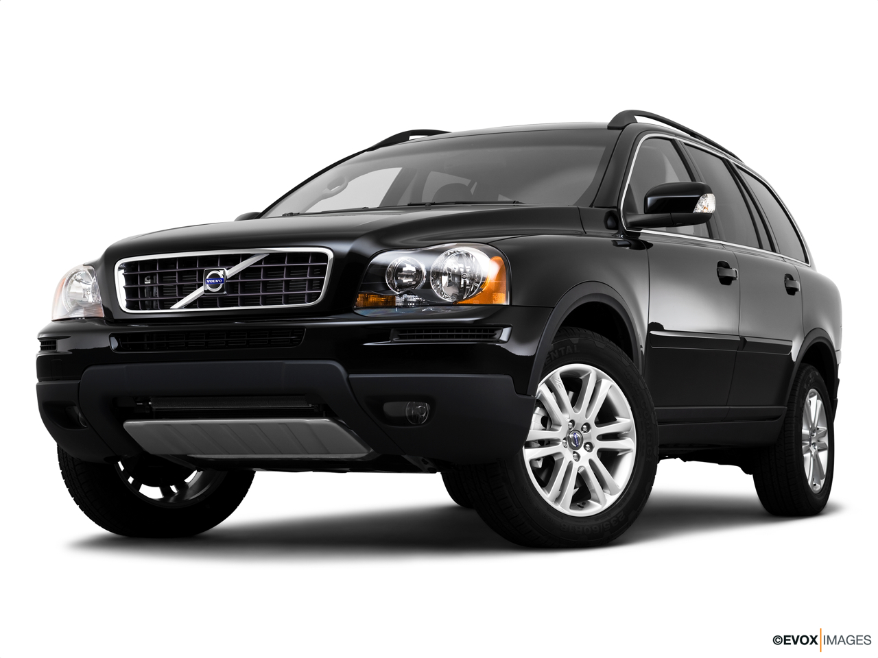 2010 Volvo XC90 3.2 Front angle view, low wide perspective. 
