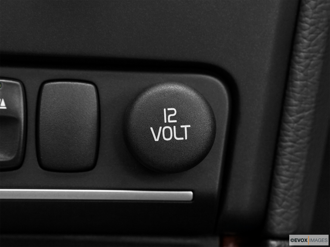 2010 Volvo XC90 3.2 Main power point. 