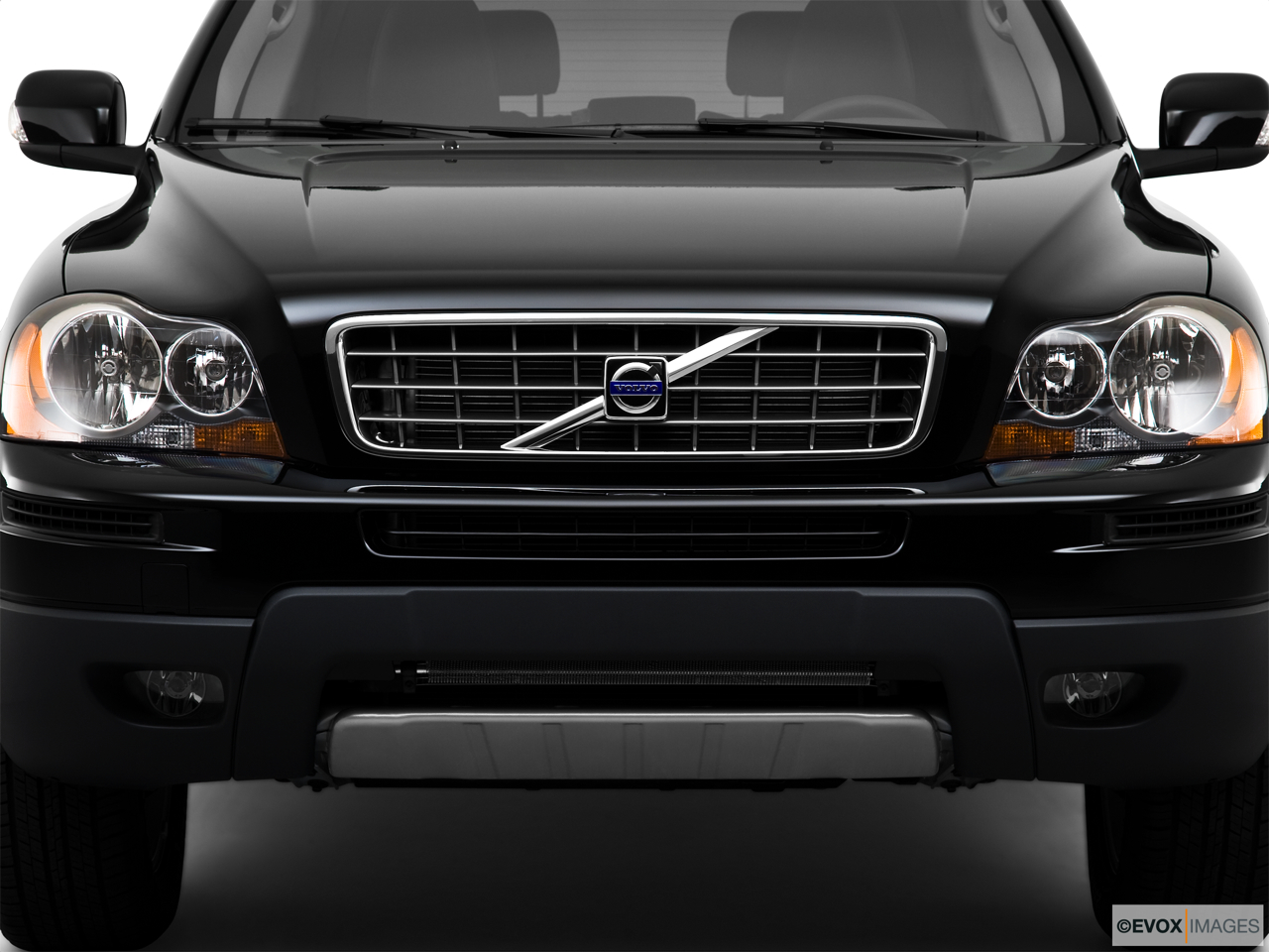 2010 Volvo XC90 3.2 Close up of Grill. 