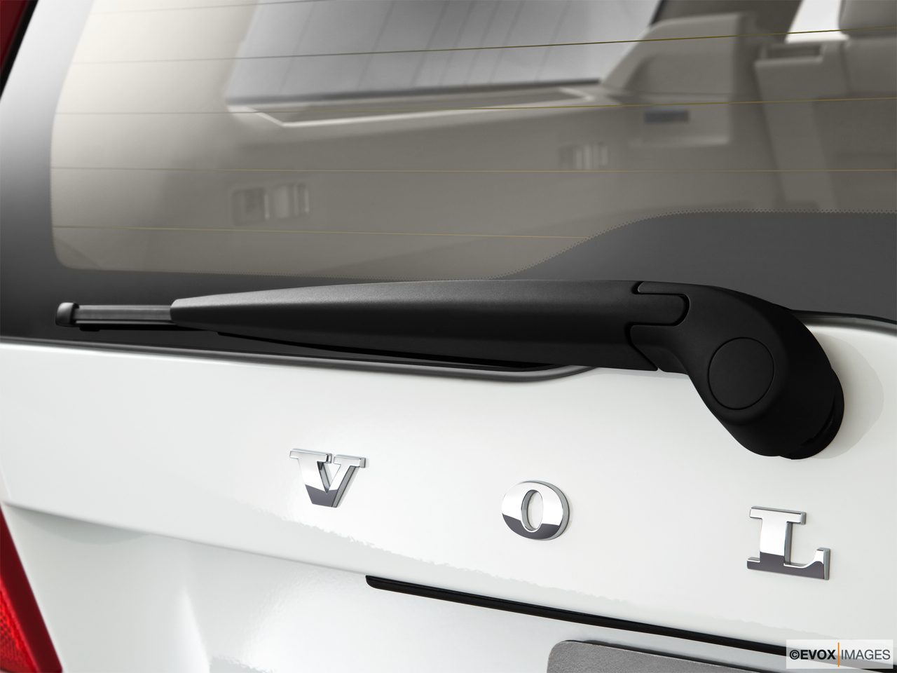 2010 Volvo XC70 3.2 AWD Rear window wiper 