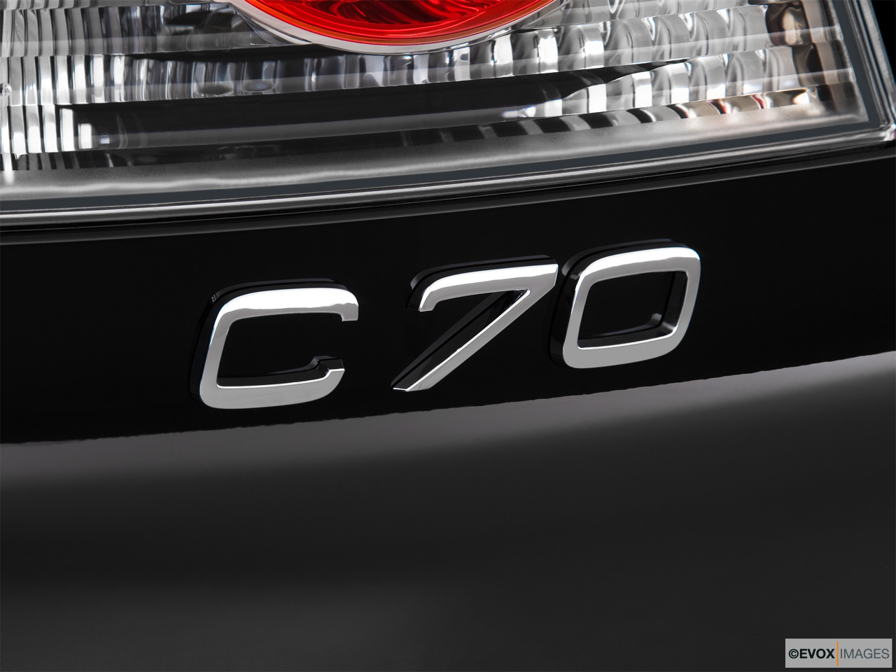 2010 Volvo C70 T5 A CV Rear model badge/emblem 
