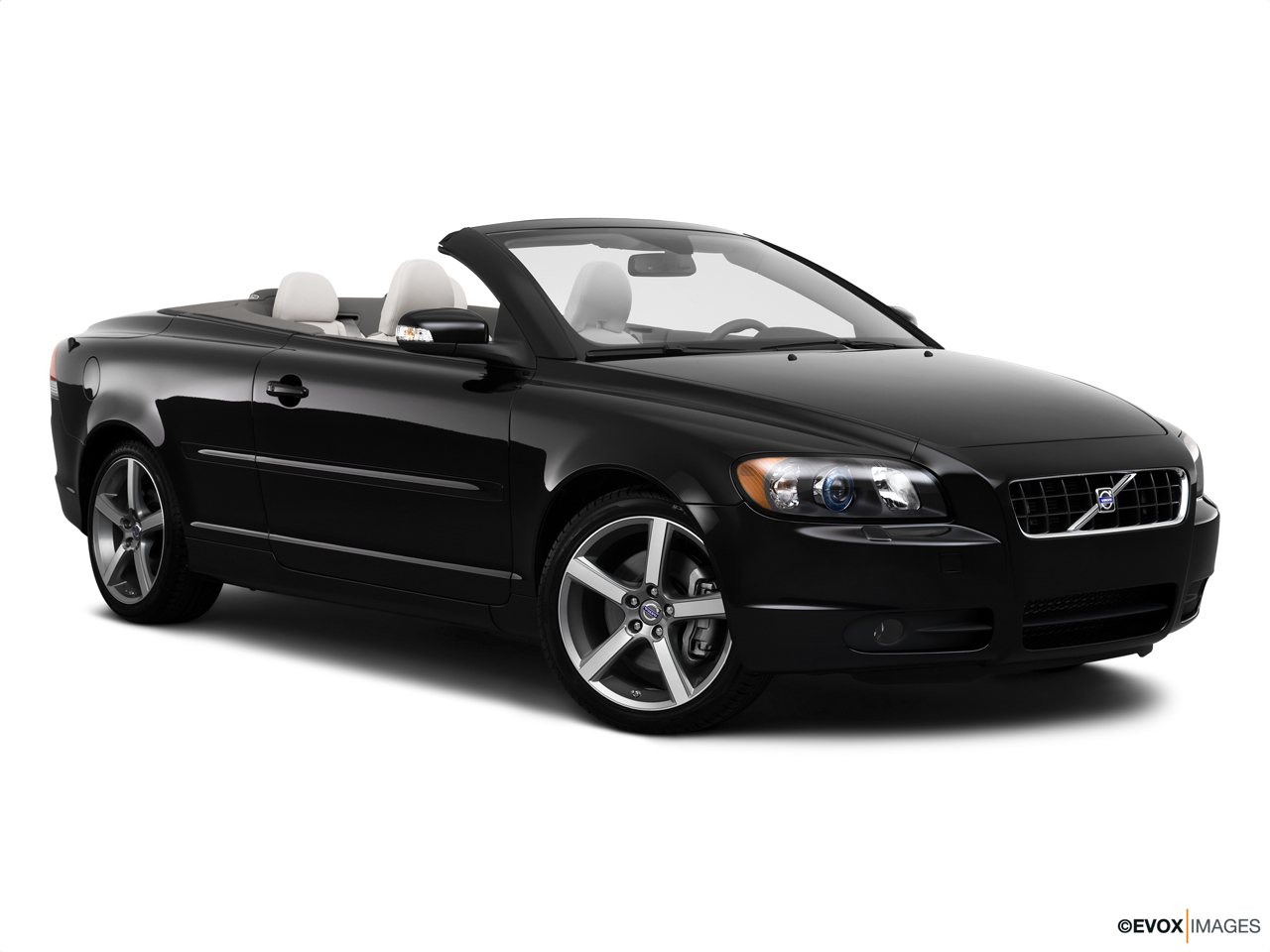 2010 Volvo C70 T5 A CV Front passenger 3/4 w/ wheels turned. 