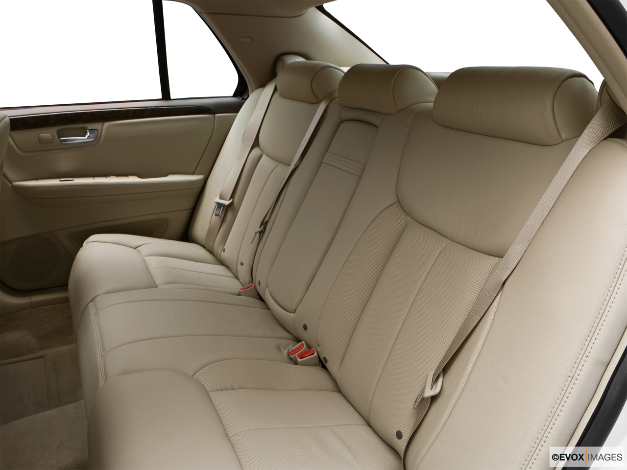 2010 Cadillac DTS Luxury Collection Rear seats from Drivers Side. 
