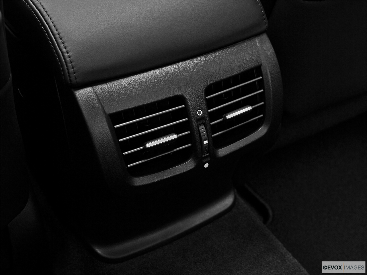 2010 Acura TL TL Rear A/C controls. 