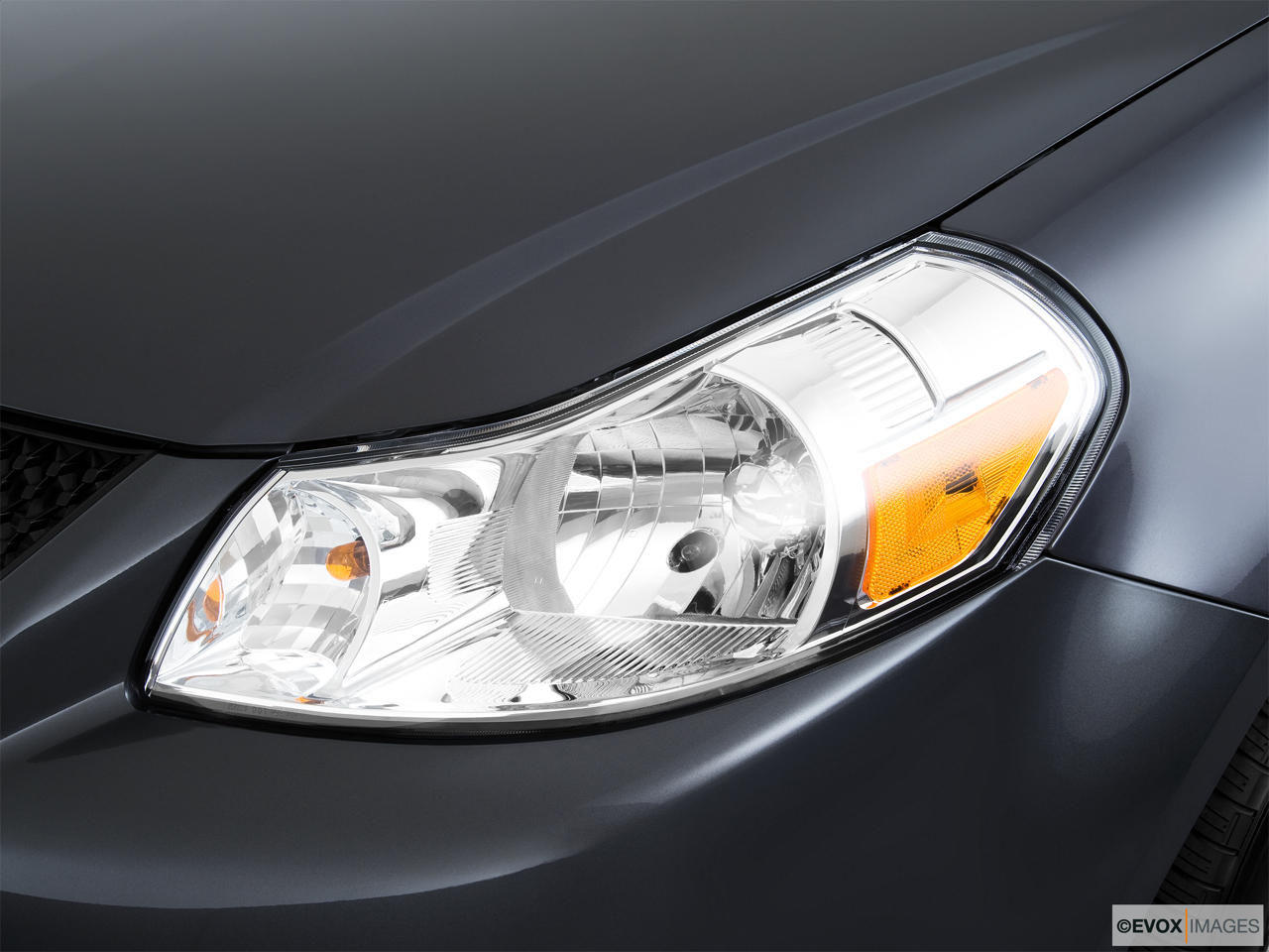 2010 Suzuki SX4 LE Popular Drivers Side Headlight. 