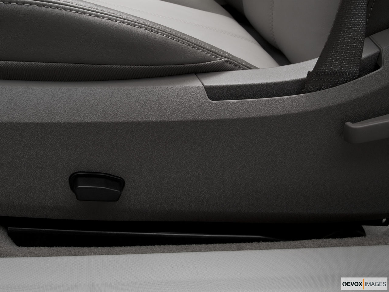 2010 Chrysler Sebring Touring Seat Adjustment Controllers. 