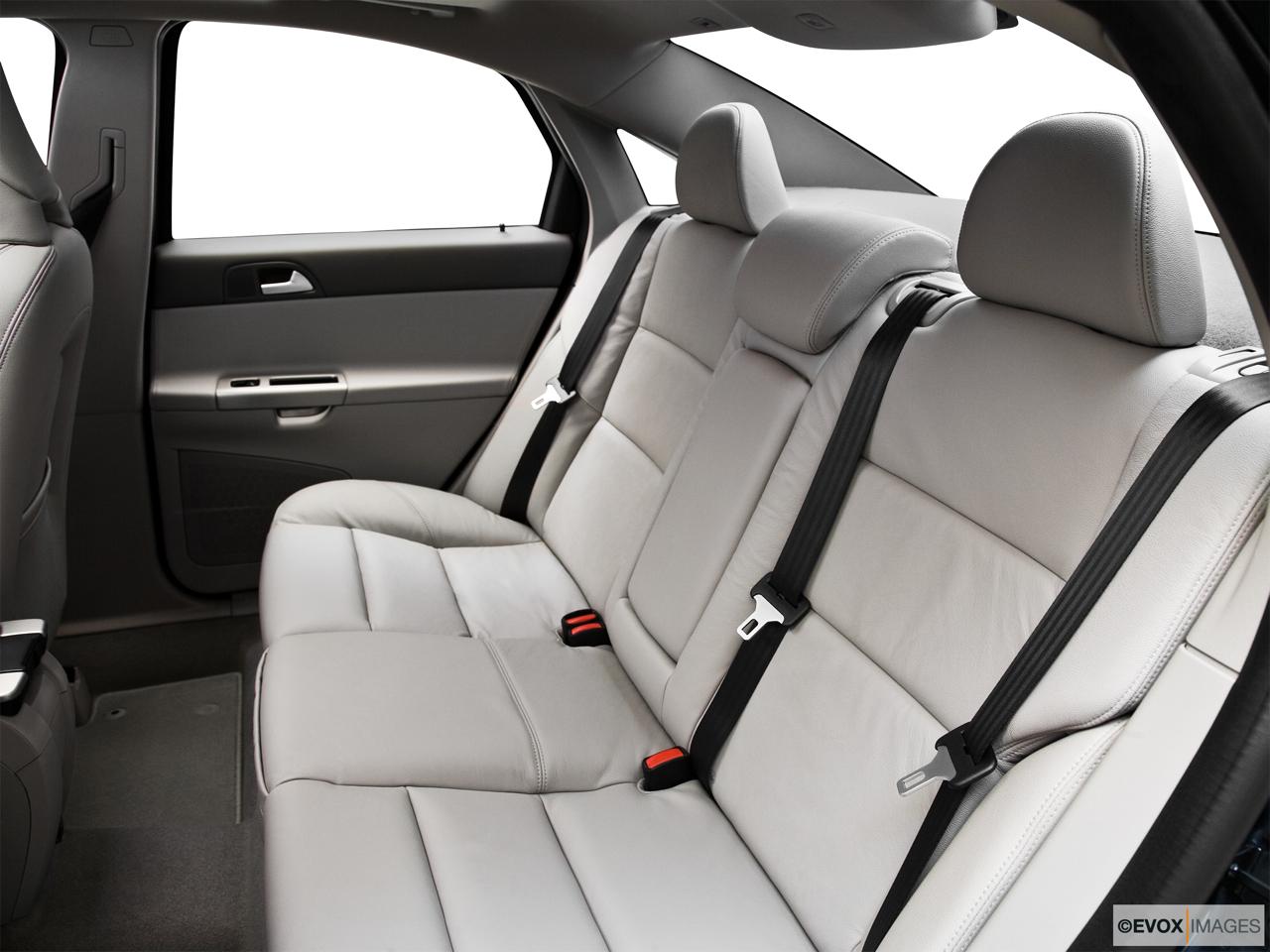 2010 Volvo S40 2.4i Rear seats from Drivers Side. 