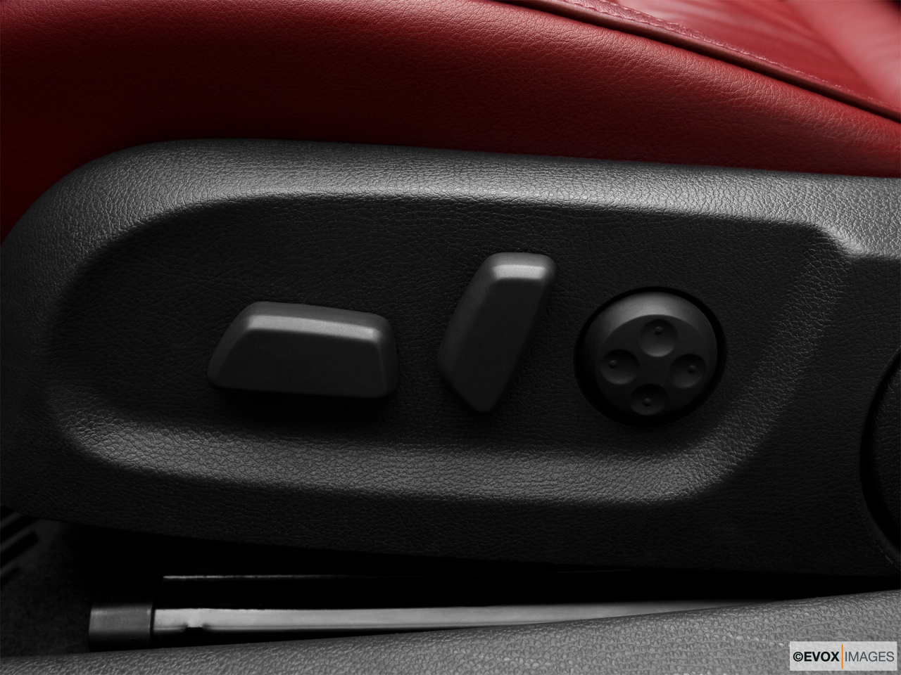 2010 Volkswagen Eos Lux Seat Adjustment Controllers. 