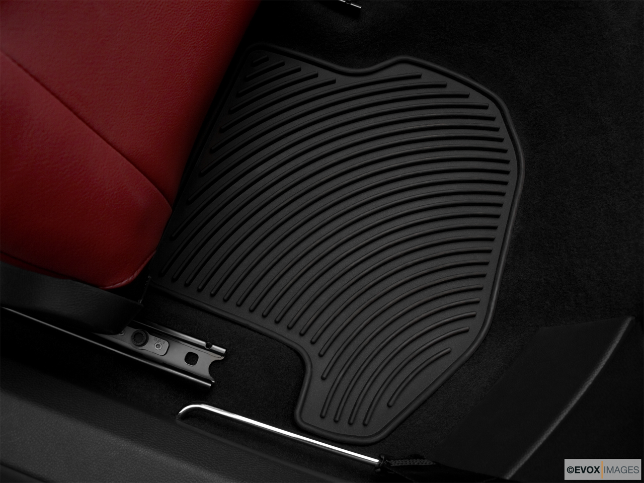 2010 Volkswagen Eos Lux Rear driver's side floor mat. Mid-seat level from outside looking in. 
