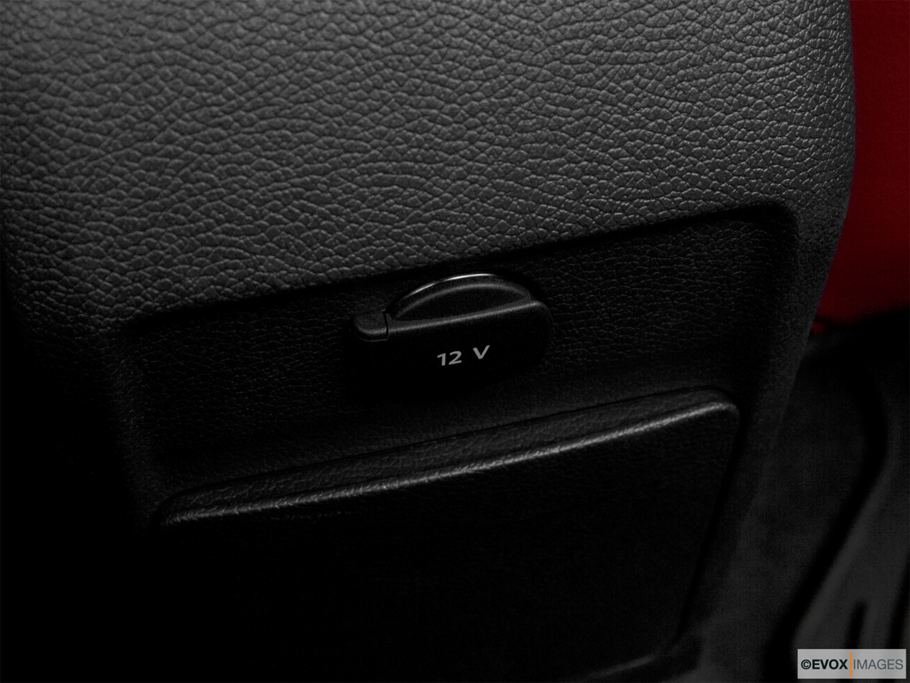 2010 Volkswagen Eos Lux Second power point. 