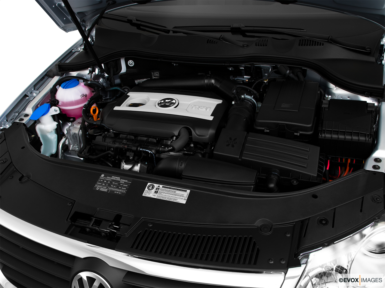 2010 Volkswagen Passat Komfort Engine. 