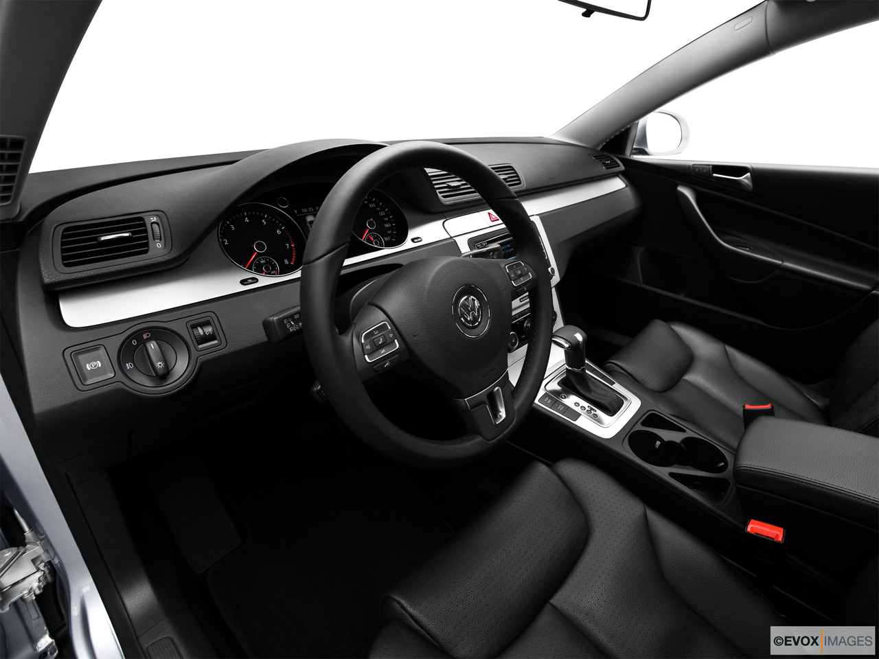 2010 Volkswagen Passat Komfort Interior Hero (driver's side). 